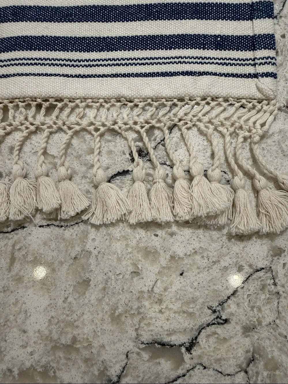 Pottery Barn Jackson Stripe Cotton Table Runner 18 x 90 Ivory Navy Blue Fringe